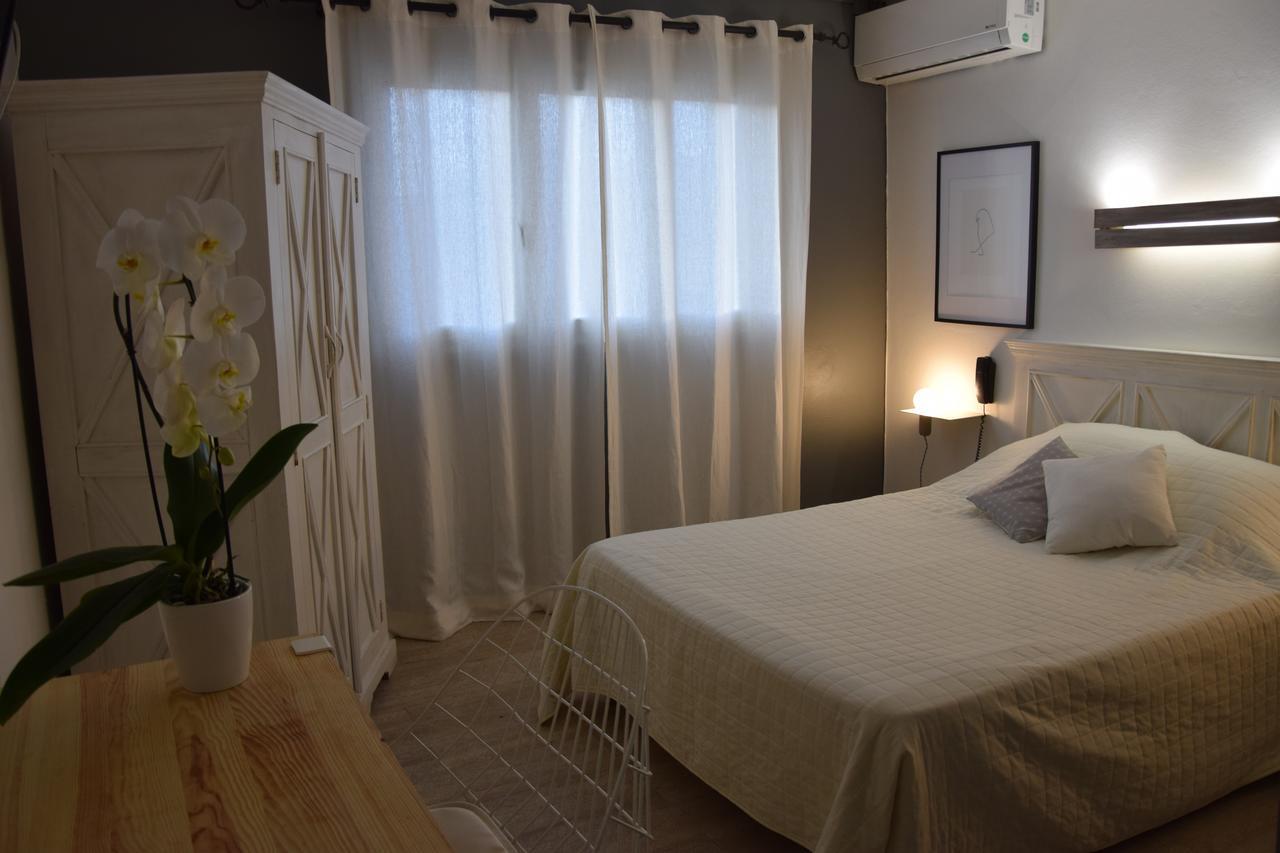 Hotel Le Grillon LʼÎle-Rousse Kültér fotó